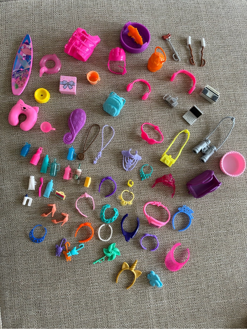 Bundle of mix Barbie accessories